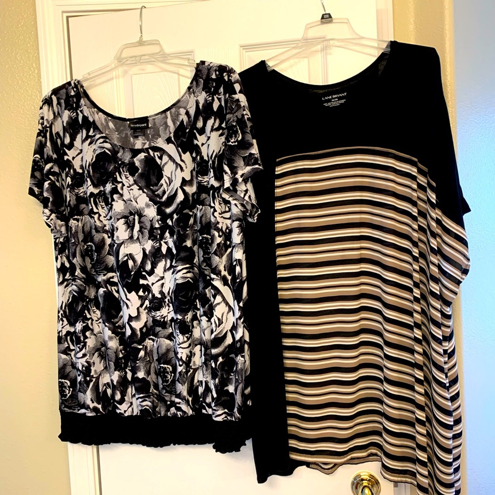 2 lane Bryant size 26/28 tops $25 for the pair